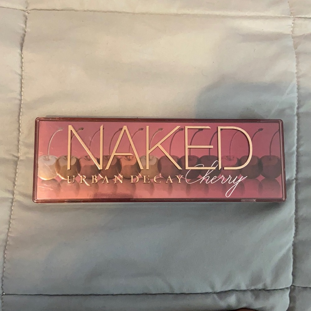 Urban Decay Naked Cherry Palette